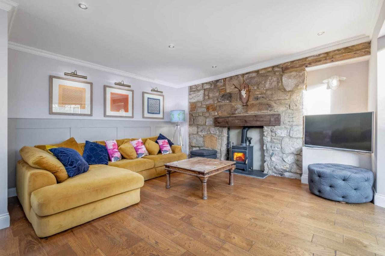 East Cottage * Wood Burning Hot Tub * Garden เซนต์แอนดรูว์ ภายนอก รูปภาพ